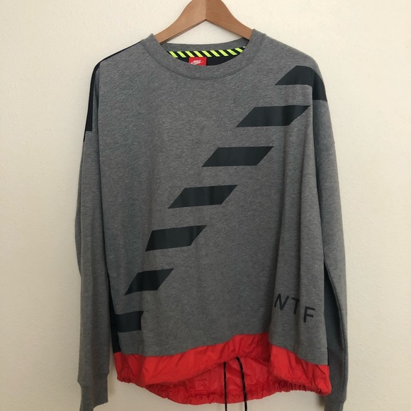 Nike Sweatshirt - Picture 1 of 7